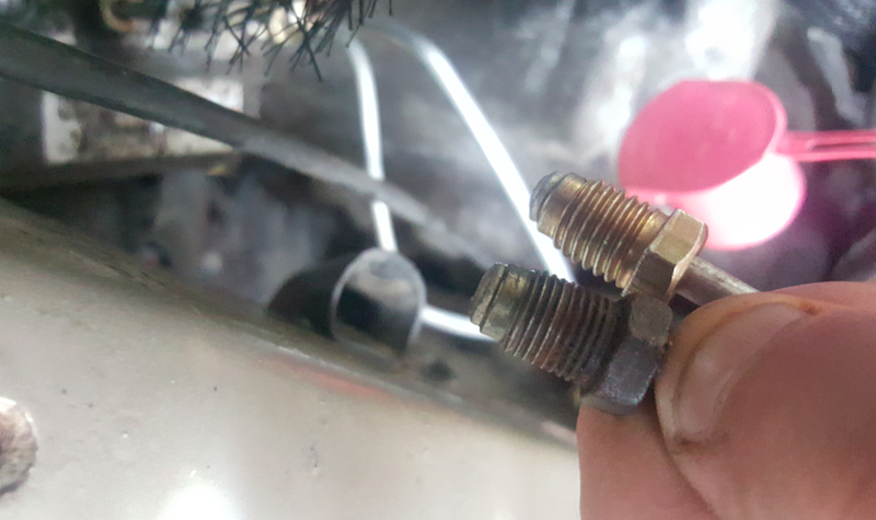 Illustration for article titled Replacing Rusty Brake Lines on a $1 Oldsmobile Alero Was Hell